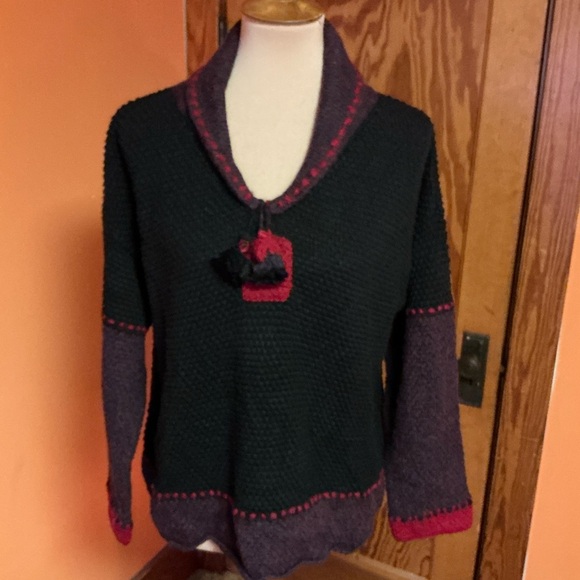 Little Journeys Boho Knit Sweater Tassel Neck Black Burgundy Pullover - Picture 4 of 10